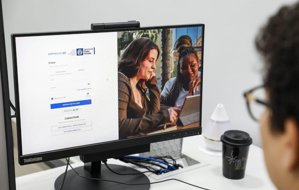 Empregos MT conecta trabalhadores e empresas com apoio de inteligência artificial em Mato Grosso - Por meio da plataforma Empregos MT, os candidatos podem acessar vagas compatíveis com seus perfis - Foto por: João Reis